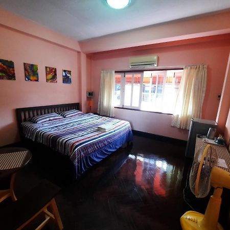 Ansu Guesthouse Hua Hin Exterior photo